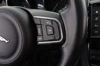 Jaguar F-PACE vaihtoauto