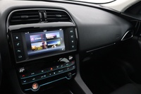 Jaguar F-PACE vaihtoauto