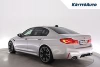 BMW M5 vaihtoauto