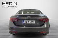 Alfa Romeo Giulia vaihtoauto