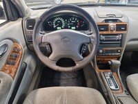 Nissan Maxima vaihtoauto