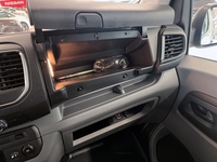 Opel Vivaro vaihtoauto