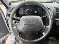 Toyota Hiace vaihtoauto
