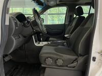 Nissan Navara vaihtoauto