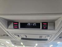 Volkswagen Caravelle vaihtoauto