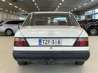 Mercedes-Benz 200 vaihtoauto