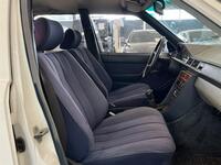 Mercedes-Benz 200 vaihtoauto