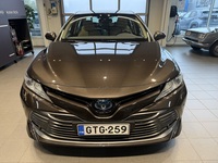 Toyota Camry vaihtoauto