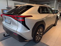 Toyota bZ4X vaihtoauto