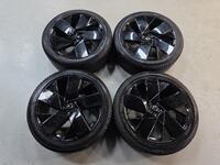 Volvo EC40 vaihtoauto