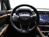 Lexus LBX vaihtoauto