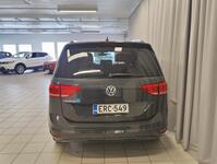 Volkswagen Touran vaihtoauto