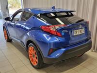 Toyota C-HR vaihtoauto