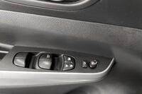 Nissan Navara vaihtoauto