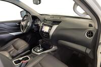 Nissan Navara vaihtoauto