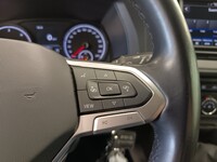 Volkswagen Caravelle vaihtoauto