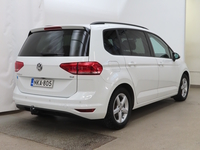 Volkswagen Touran vaihtoauto