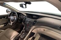 Honda Accord vaihtoauto