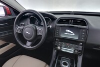 Jaguar XE vaihtoauto