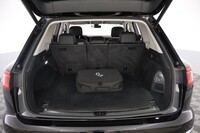 Volkswagen Touareg vaihtoauto