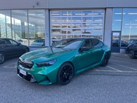 BMW M5 vaihtoauto