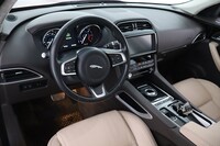 Jaguar F-PACE vaihtoauto