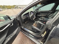 Tesla Model S vaihtoauto
