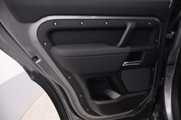 Land Rover Defender vaihtoauto