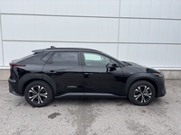 Toyota bZ4X vaihtoauto