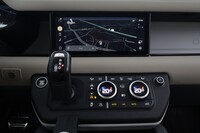 Land Rover Defender vaihtoauto