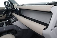 Land Rover Defender vaihtoauto