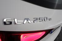 Mercedes-Benz GLA vaihtoauto