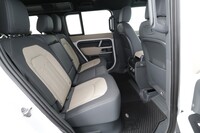 Land Rover Defender vaihtoauto
