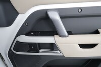 Land Rover Defender vaihtoauto