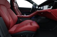 Porsche Taycan vaihtoauto