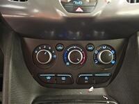 Ford Tourneo Connect vaihtoauto