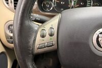 Jaguar X-Type vaihtoauto