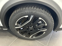 Peugeot E-3008 vaihtoauto