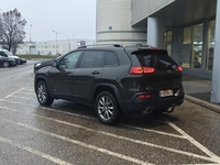 Jeep Cherokee vaihtoauto