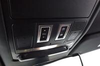 Land Rover Defender vaihtoauto