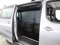 Opel Vivaro vaihtoauto