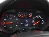 Opel Crossland X vaihtoauto