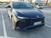 Toyota bZ4X vaihtoauto