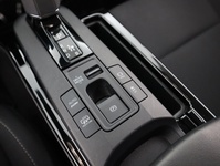 Toyota Prius Plug-in vaihtoauto