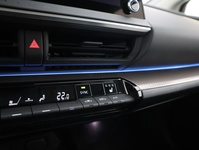 Toyota Prius Plug-in vaihtoauto