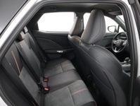 Lexus LBX vaihtoauto