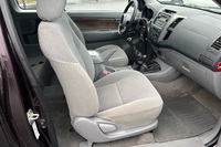 Toyota Hilux vaihtoauto