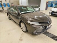 Toyota Camry vaihtoauto