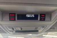 Volkswagen Caravelle vaihtoauto