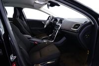 Volvo V40 Cross Country vaihtoauto